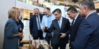 Antreprenorii autohtoni își expun produsele și serviciile în cadrul Expoziției „Republica Moldova Prezintă” la Iași